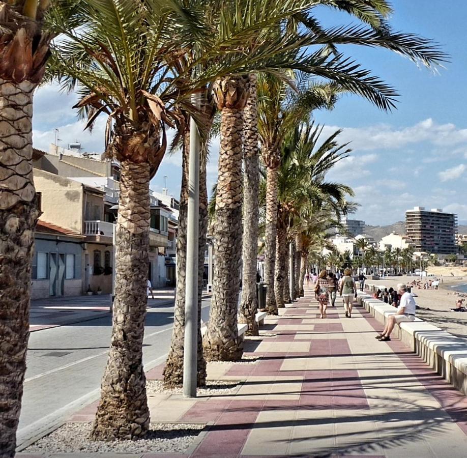 אל קאמפיו Sunny Duplex In Front Of Campello Beach מראה חיצוני תמונה