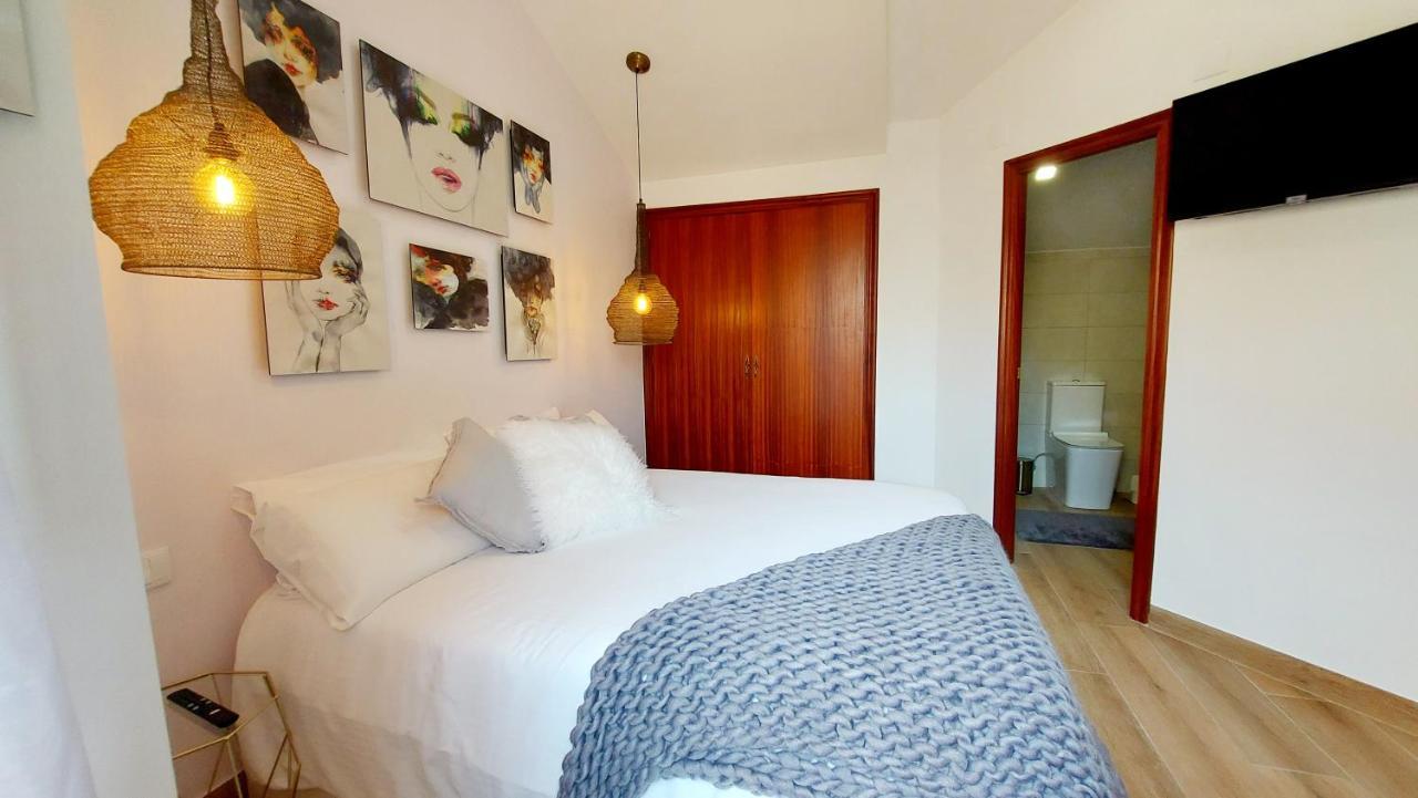 אל קאמפיו Sunny Duplex In Front Of Campello Beach מראה חיצוני תמונה